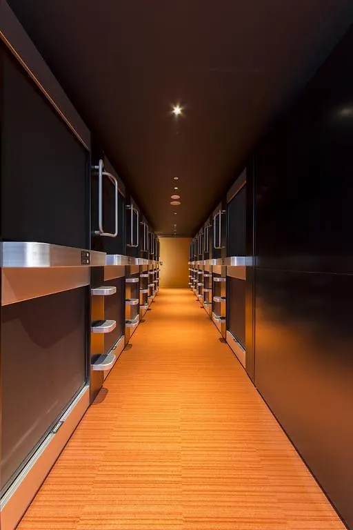 Shell Nell Namba Hotel Osaka Capsule hotel