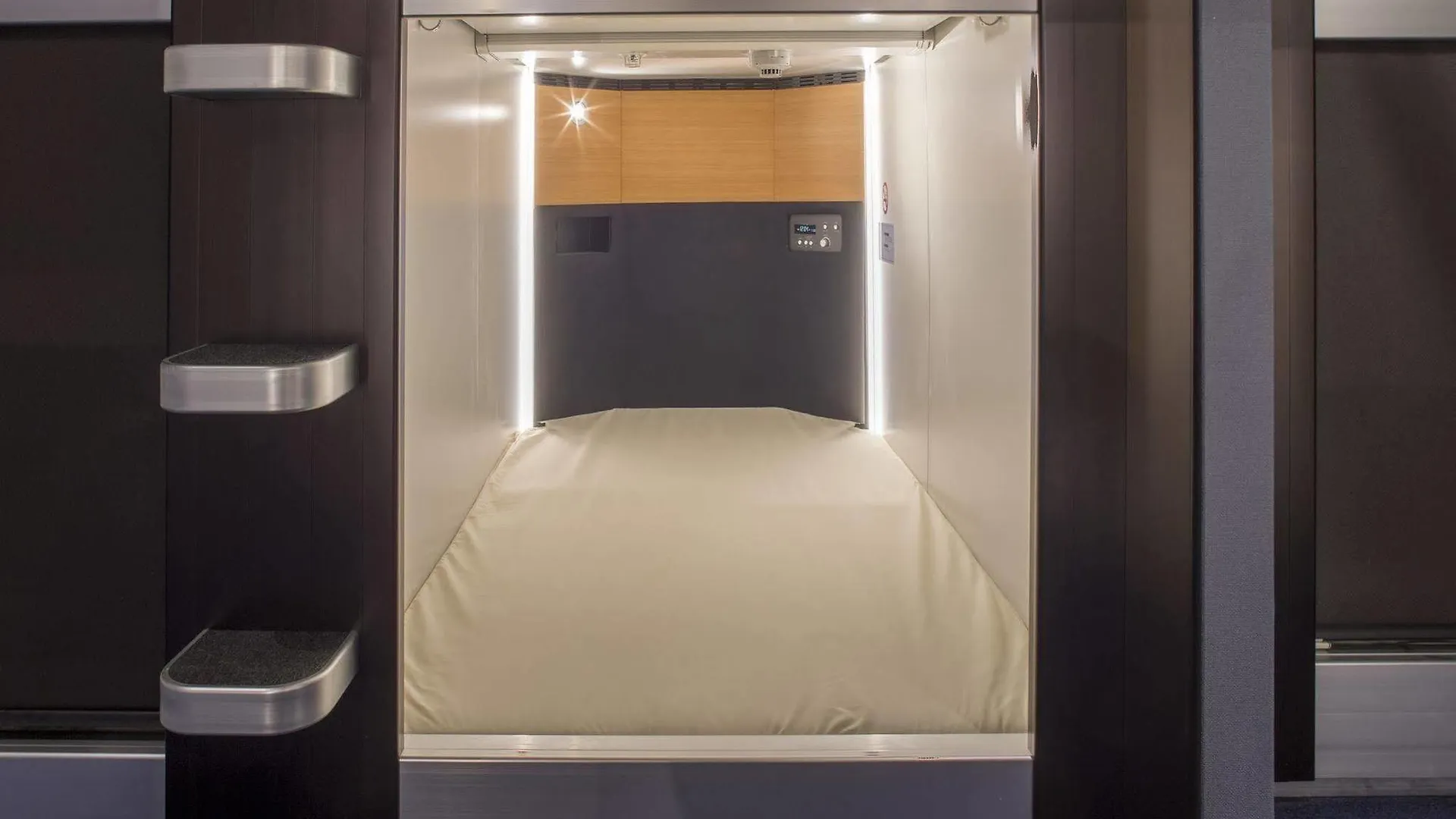 Capsule hotel Shell Nell Namba Hotel Osaka Japan